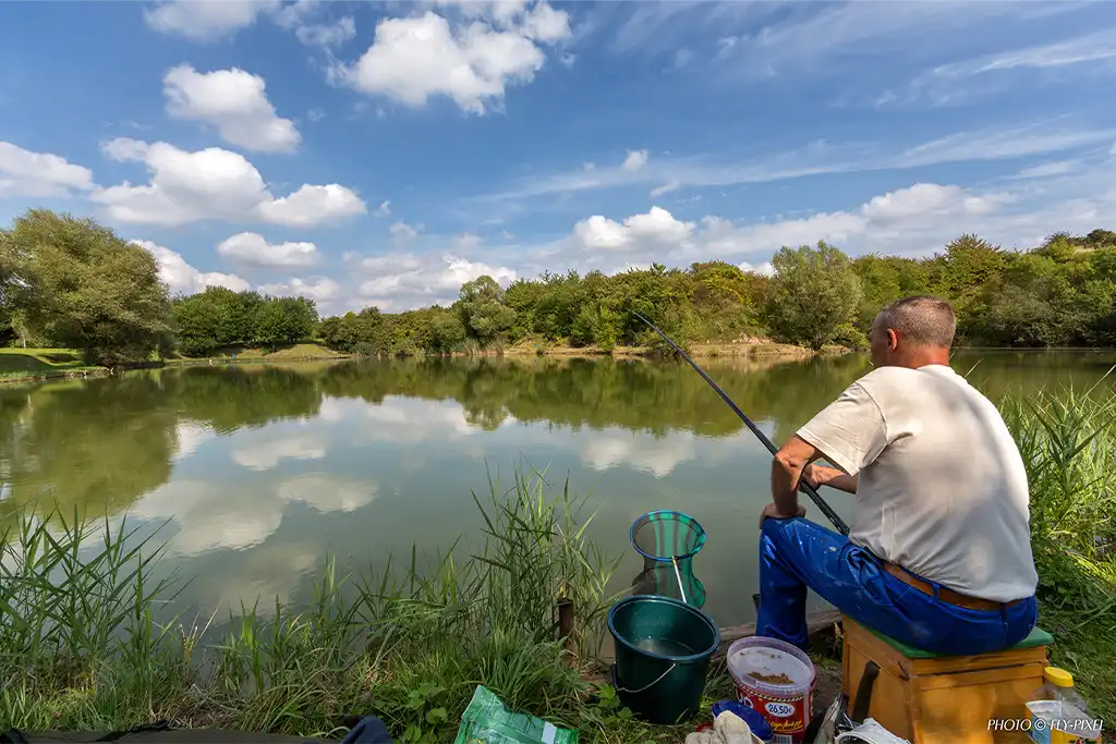 Etang photo by fly pixel 1